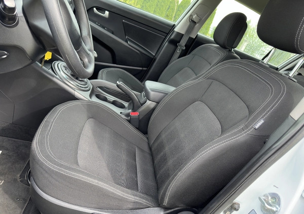 Kia Sportage cena 37700 przebieg: 209000, rok produkcji 2011 z Lublin małe 154